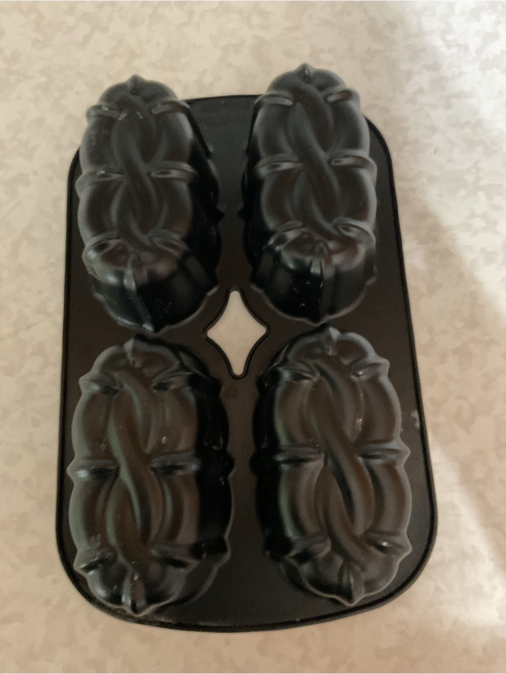 Nordic Ware Black Cast Aluminum 4-Cavity Loaf Pan Celtic knot design